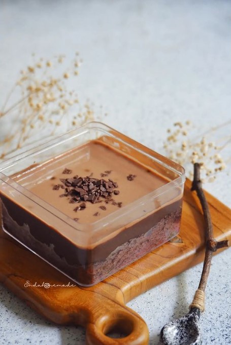 13 Cara membuat dessert box cokelat, enak, legit, dan praktis