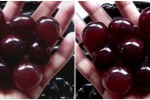 Wanita ini bersihkan buah anggur pakai tepung terigu, hasilnya glowing