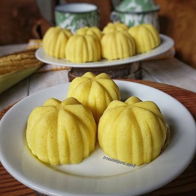 13 Resep olahan jagung manis jadi aneka kue kukus, enak & bikin nagih
