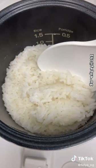 How to cook rice so that the color is shiny and not easy to smell, it doesn't fail