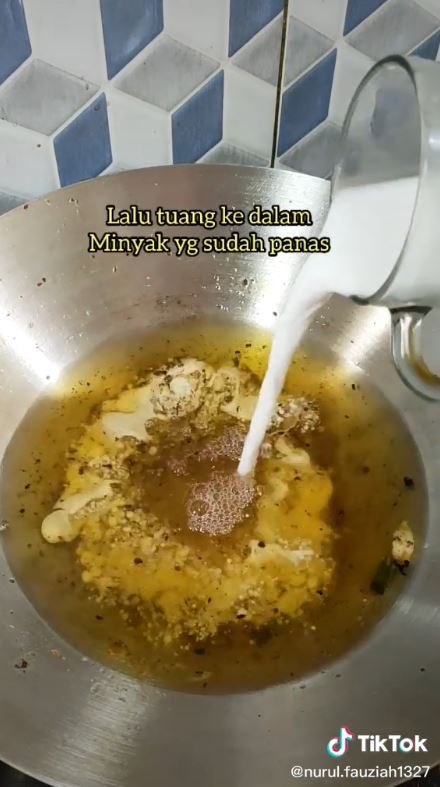 How to clear used cooking oil, simple, only uses one ingredient