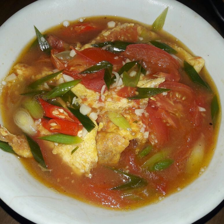 13 Resep olahan telur dadar kuah, simpel, nikmat, dan menggugah selera