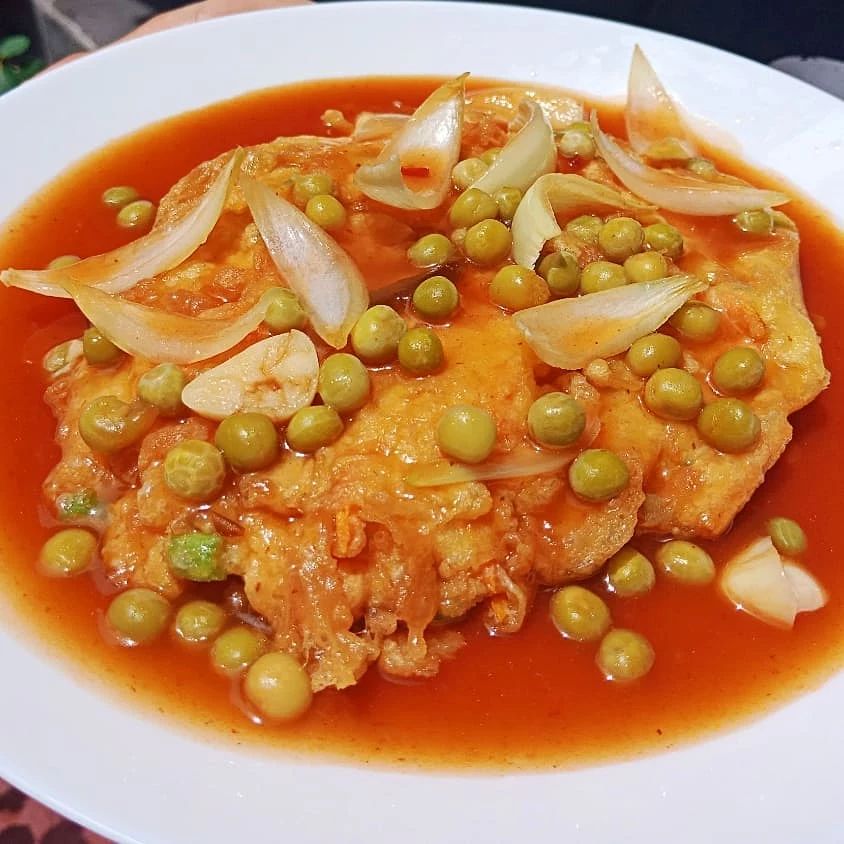 13 Resep olahan telur dadar kuah, simpel, nikmat, dan menggugah selera