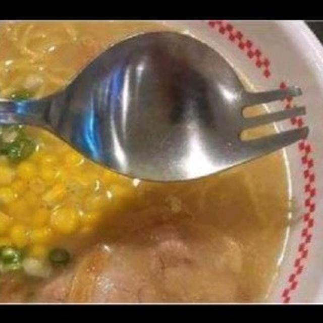 11 Potret desain sendok dan garpu makan nyeleneh, bikin geleng kepala