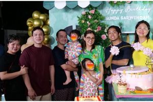 10 Detail kue ulang tahun Sarwendah ke-33, unik berbentuk panci