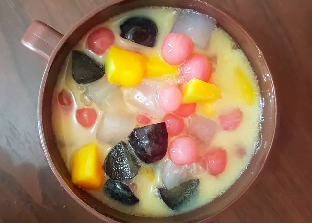 13 Resep es buah kekinian, enak, segar, dan mudah dibuat