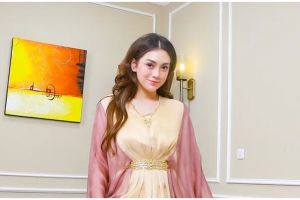 10 Makanan dan minuman dikonsumsi Celine Evangelista, jaga kulit sehat