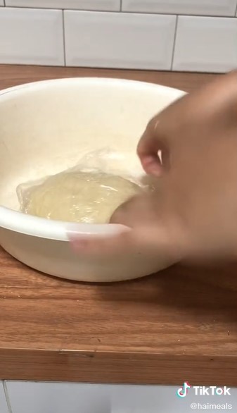 Trik ampuh bikin adonan roti mengembang sempurna, mudah ditiru