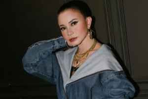 Lirik Terlalu Cinta dari Rossa, Tuhan maafkan diri ini