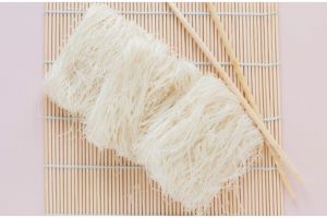 Serupa tapi tak sama, kenali 7 perbedaan bihun, soun, dan misua