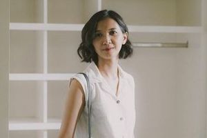 6 Ritual perawatan wajah malam hari Sheila Dara, pakai serum antiaging