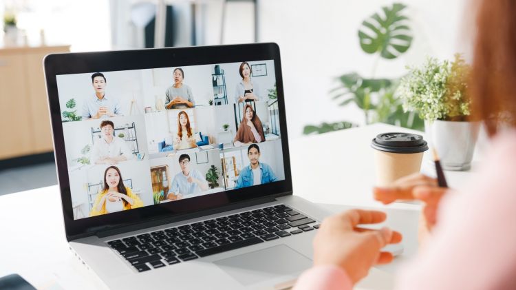7 Aplikasi meeting online gratis di laptop & MacBook, praktis & mudah