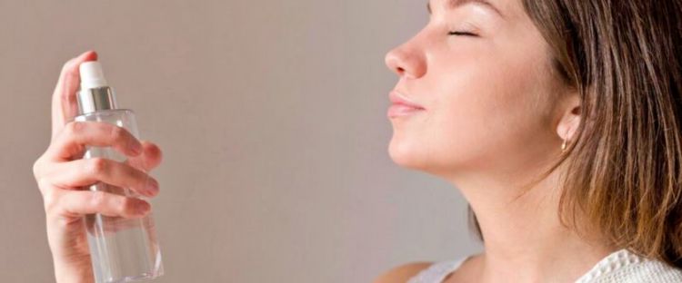 11 Rekomendasi setting spray kulit berminyak harga mulai Rp 25 ribu