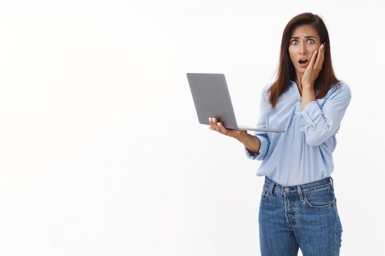 Cara mengembalikan data yang terhapus di laptop, tak perlu panik