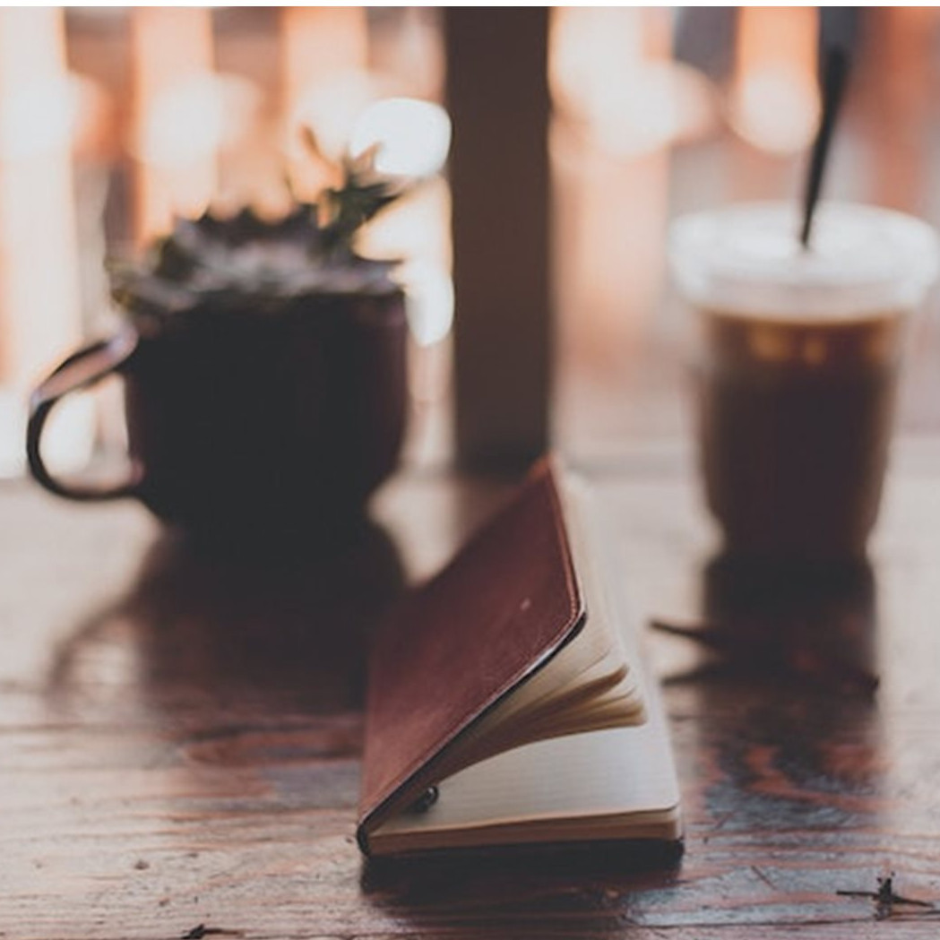 125 Contoh kata sifat dalam bahasa Inggris lengkap dengan pengertian dan artinya