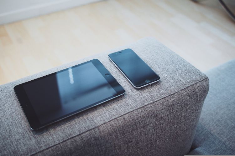 Cara mengaktifkan hotspot di iPhone & iPad, simpel dan praktis