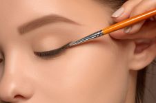 11 Rekomendasi eyeliner lokal harga di bawah Rp 150 ribu