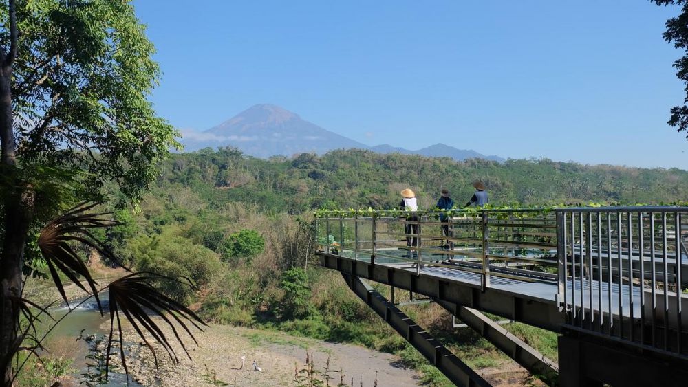 Healing dan wisata edukasi di TKL Ecopark Magelang view Gunung Sumbing