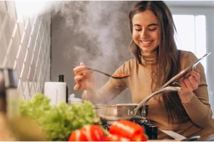 5 Cara hilangkan bau masakan yang menyengat di dapur, pakai 1 bahan