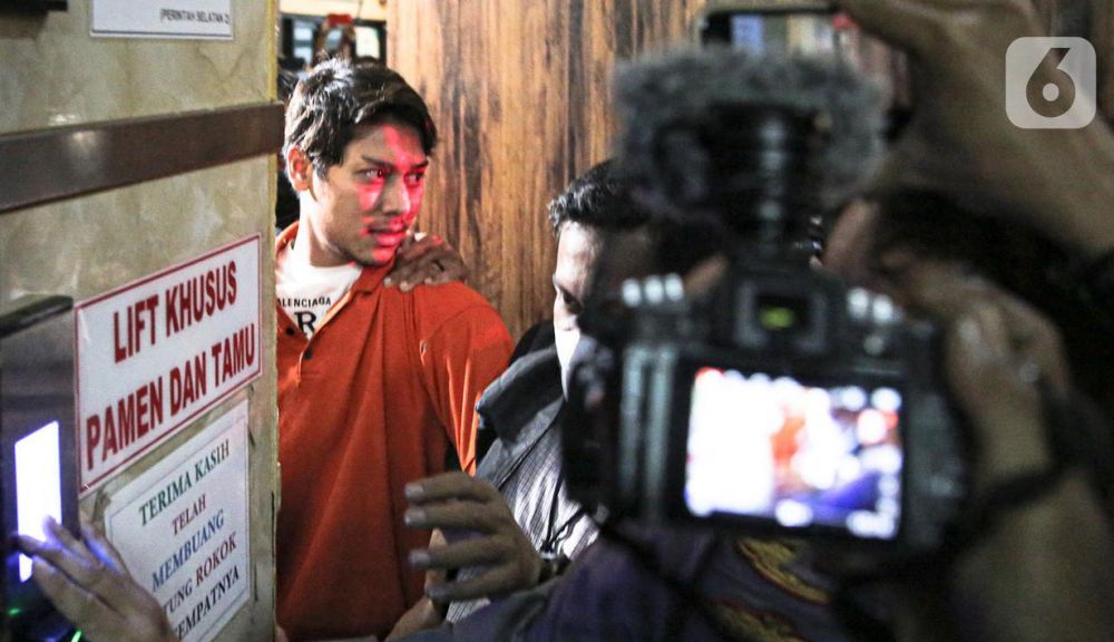 Lesty ke kantor polisi, Rizky Billar sebut istrinya akan cabut laporan