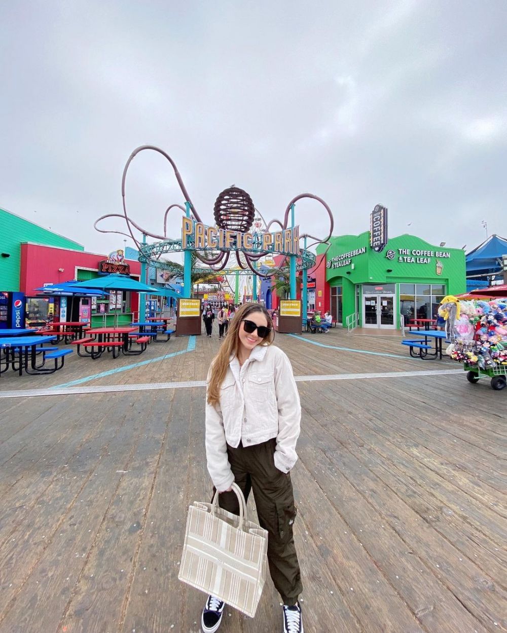 11 Potret terbaru mantan pacar Rizky Billar, kini dinikahi pembalap