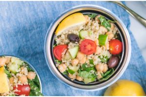 Trik jitu menyiapkan bekal makanan agar tetap hangat seharian