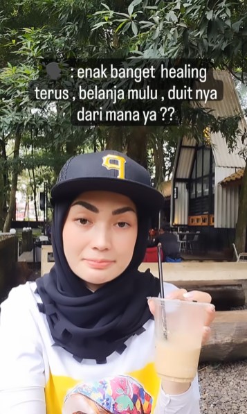 Dinyinyiri sumber pendapatannya, begini jawaban menohok Imel Putri