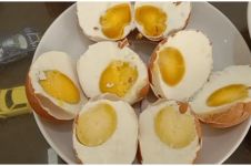 5 Cara bikin telur asin dari telur ayam, tanpa abu gosok & tanah liat