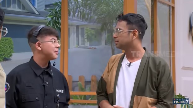 10 Tahun tak jumpa, ini momen Raffi Ahmad bertemu Baim Alkatiri