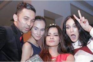 Pernah lama berantem, 9 pertemanan seleb ini kembali akur