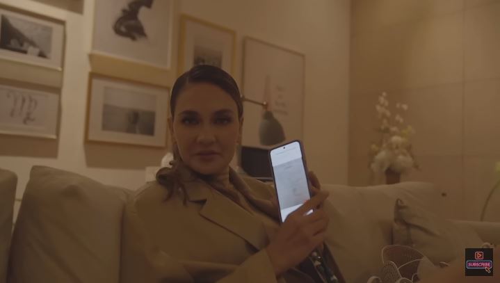 Demi gelar S1, Luna Maya rela kuliah lagi dari awal