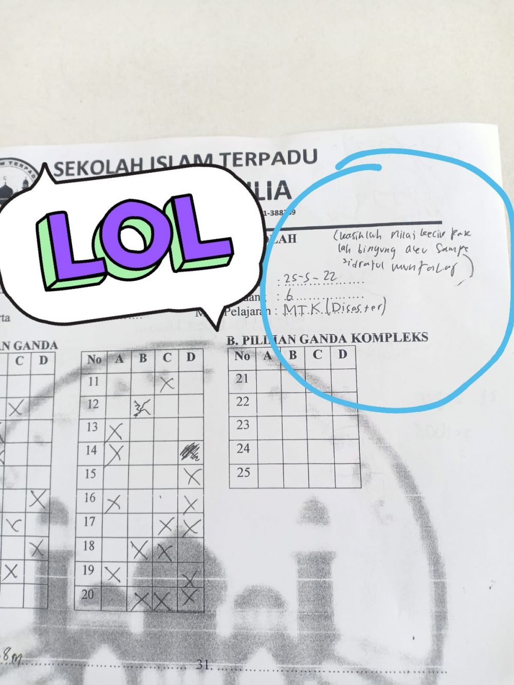 11 Potret murid frustrasi kerjakan soal, jawabannya kocak abis