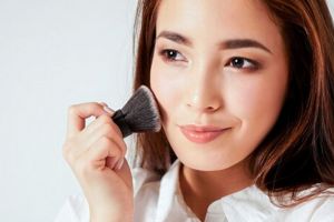11 Rekomendasi kabuki brush harga di bawah Rp 200 ribu