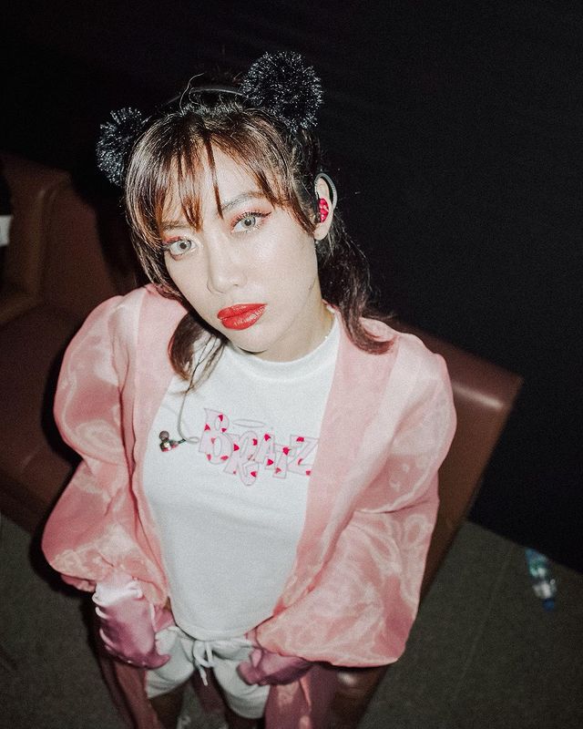 Widy Vierratale blak-blakan alasan buka baju di atas panggung