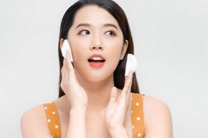 5 Tips memilih toner sesuai jenis kulit, pilih kandungan bebas alkohol