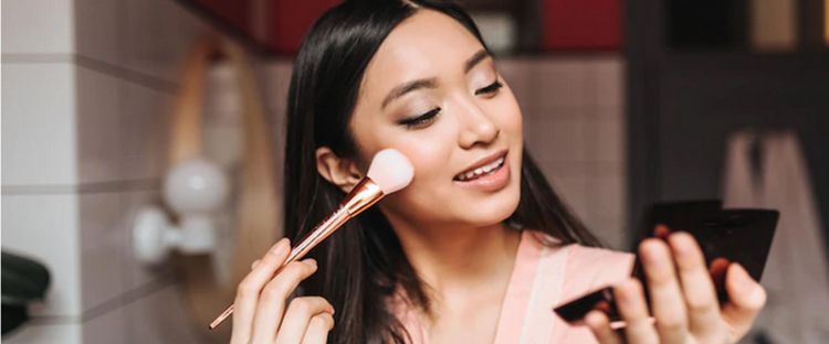 Cara Gunakan Concealer Warna Hijau Untuk Jerawat Cara Gunakan Concealer Warna Hijau Untuk Jerawat