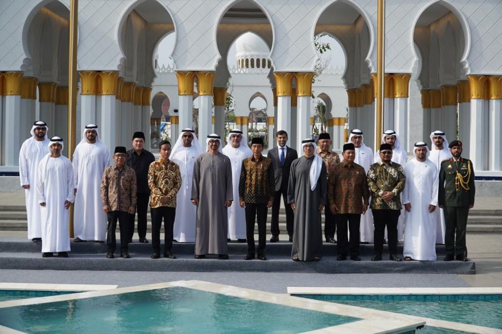 Heboh bos Manchester City hadir di peresmian masjid Sheikh Zayed Solo