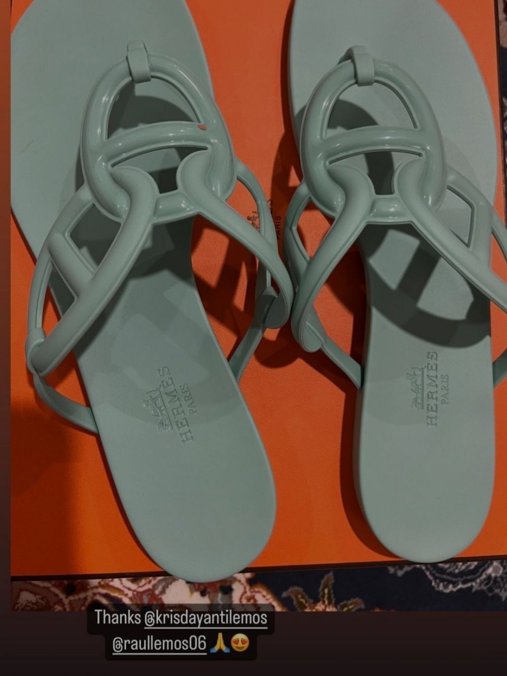 Ashanty banjir hadiah mewah saat ultah, Krisdayanti beri sandal jepit