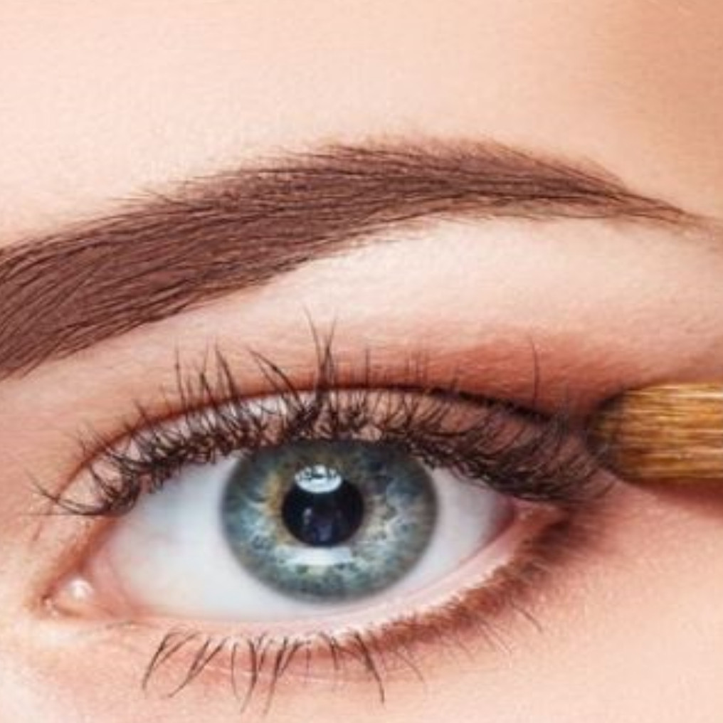 16 Rekomendasi eyeshadow matte harga di bawah Rp 200 ribu, pigmented dan tak mudah luntur