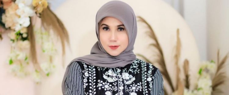 6 Skincare rutin Marini Zumarnis ini bikin wajah glowing dan awet muda