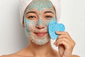 7 Cara menggunakan face scrub agar wajah jadi cerah, pakai 2x seminggu