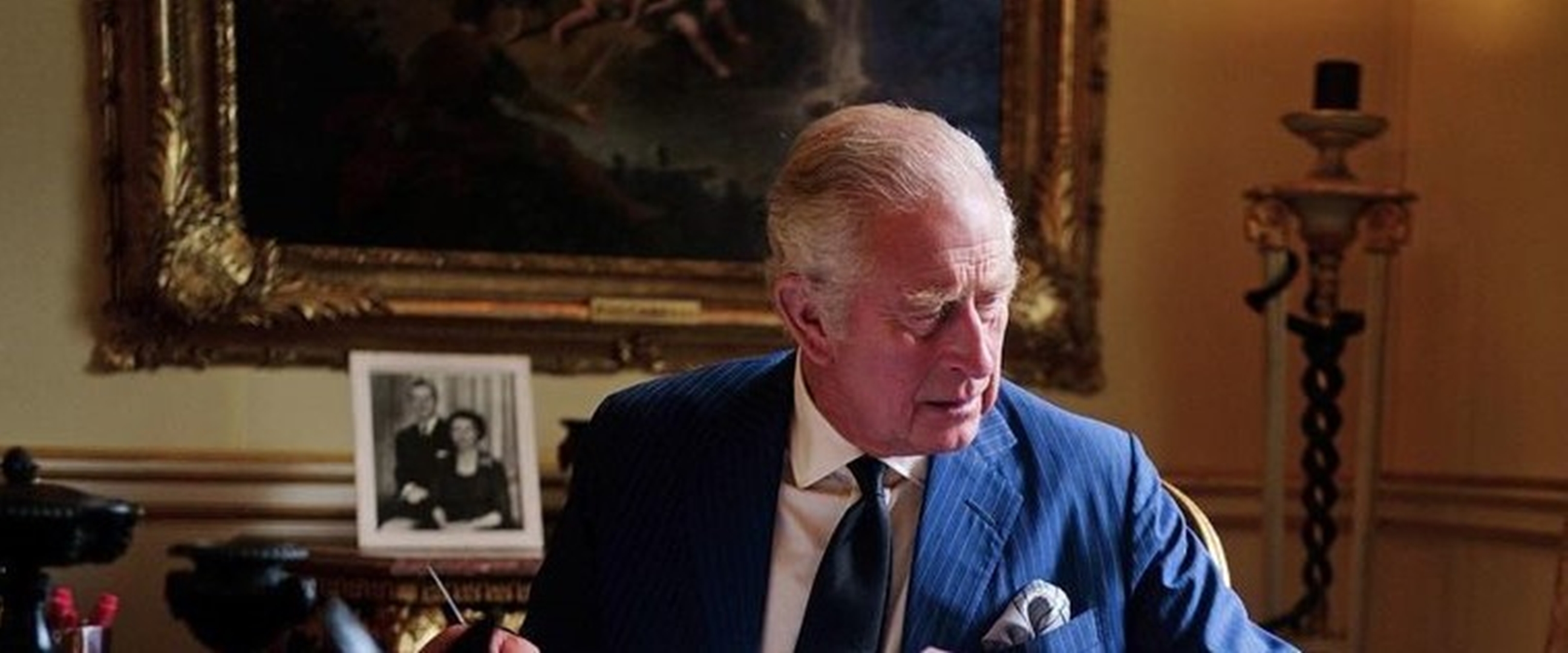 Raja Charles III sampaikan belasungkawa pasca gempa di Cianjur