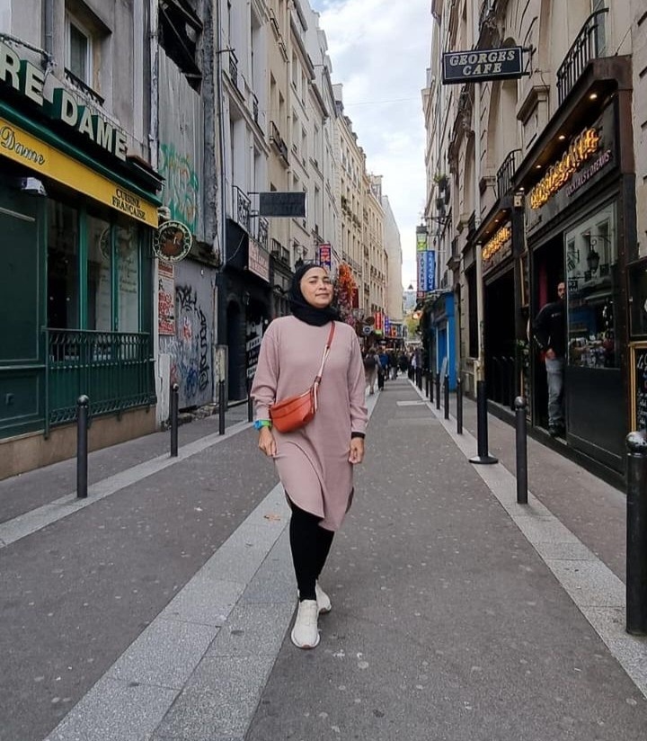 Beri restu suami poligami, ini 11 potret Myrna Yuanita istri Dik Doank