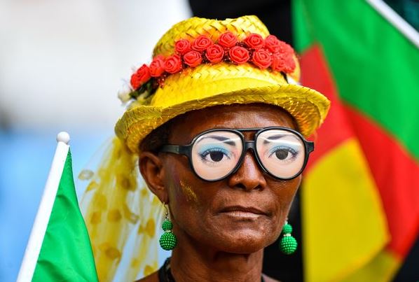 11 Potret kostum unik fans Piala Dunia 2022, totalitas dukung negara