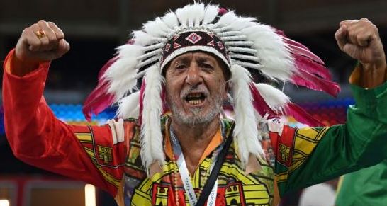 11 Potret kostum unik fans Piala Dunia 2022, totalitas dukung negara