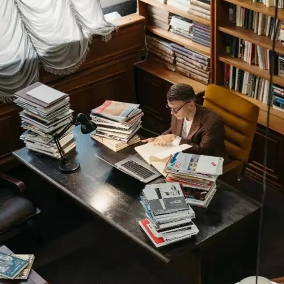 25 Contoh kata rujukan lengkap dengan pengertian, jenis, dan fungsinya