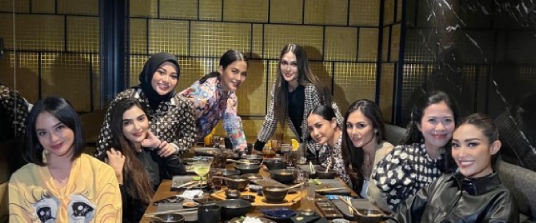 11 Momen seru arisan Geng Cendol, Luna Maya dapat undian Rp 400 juta