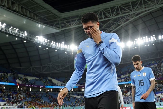 Tak kuasa menahan tangis, momen sedih Luis Suarez gugur lebih cepat di Piala Dunia terakhirnya
