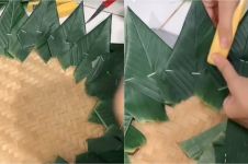 Cara melipat daun pisang bentuk segitiga untuk hiasan alas tumpeng