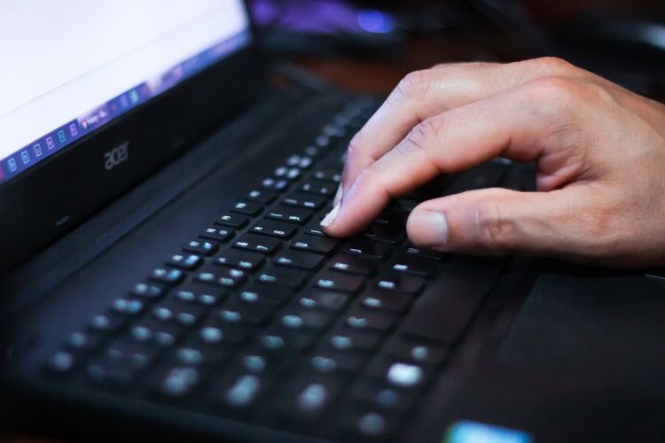 Cara update aplikasi di laptop dengan mudah, pahami juga manfaat yang didapat